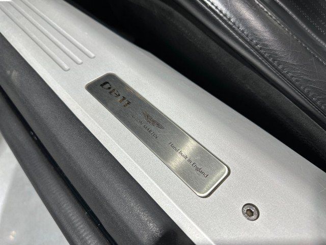 Used 2019 Aston Martin DB11 Volante RWD image 48