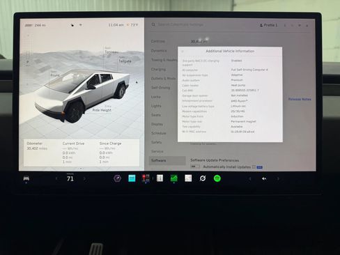 Used 2024 Tesla Cybertruck AWD Crew Cab image 23