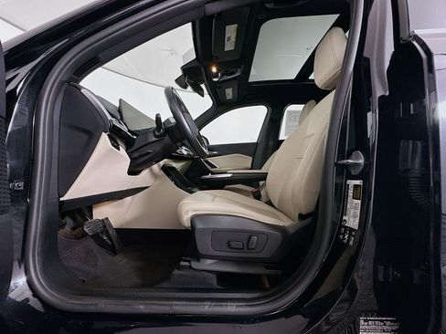 Used 2025 BMW X1 xDrive28i image 13