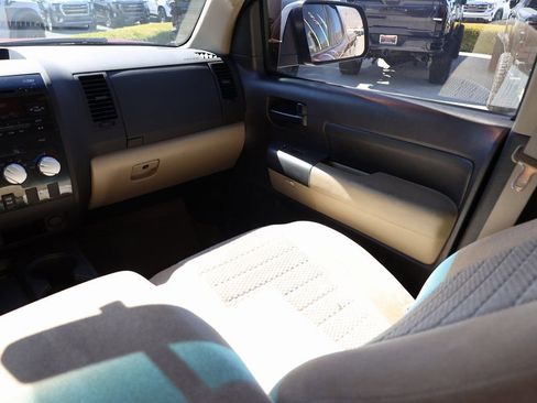 Used 2010 Toyota Tundra 4x4 Double Cab image 20