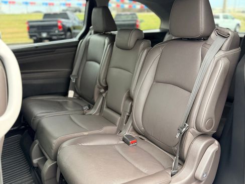 Used 2021 Honda Odyssey EX-L image 11