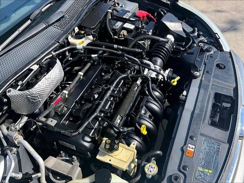 Used 2010 Ford Focus SE image 42