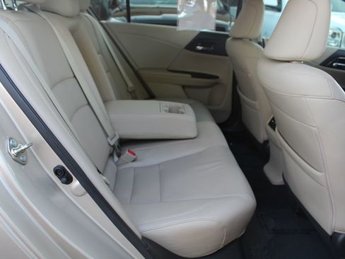 Used 2016 Honda Accord EX-L image 25