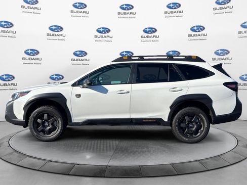 Used 2025 Subaru Outback Wilderness AWD/4WD image 3
