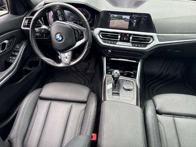 Used 2019 BMW 330i xDrive Sedan w/ Premium Package AWD/4WD image 21