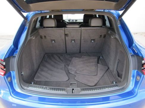 Used 2018 Porsche Macan image 27