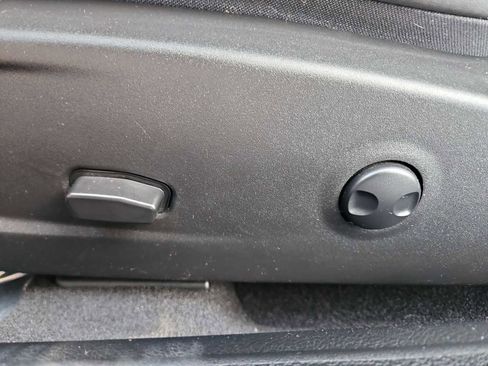 Used 2023 Dodge Challenger GT w/ Plus Package image 18