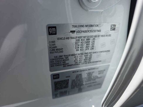 Used 2025 Chevrolet Silverado 1500 Custom image 27