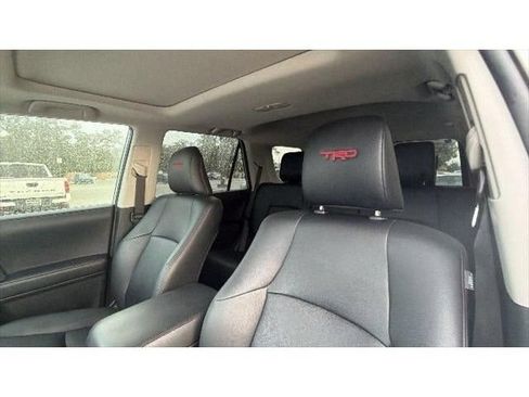 Certified 2021 Toyota 4Runner Venture w/ Moonroof Package AWD/4WD image 21