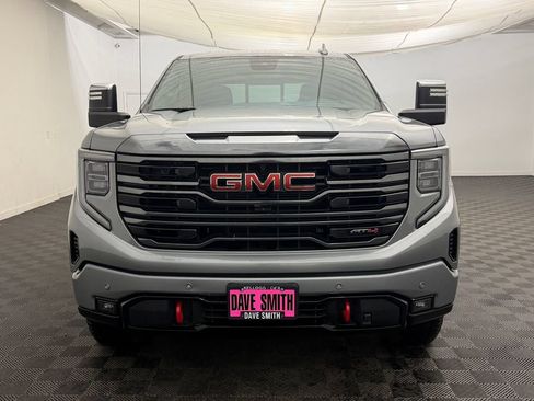 Used 2024 GMC Sierra 1500 AT4 w/ Technology Package AWD/4WD image 6