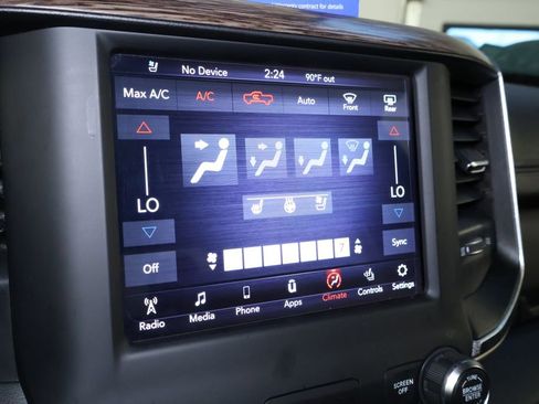 Used 2020 RAM 1500 Laramie image 31