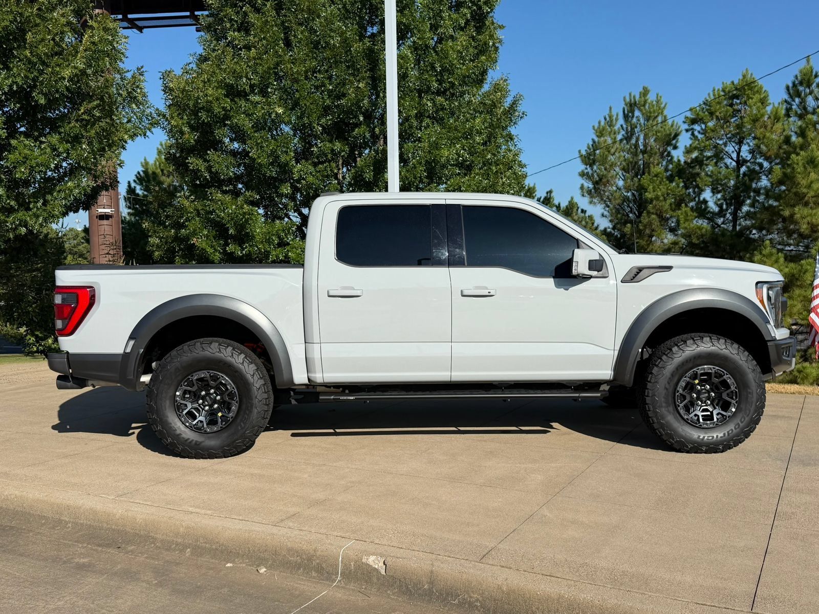 Used 2023 Ford F150 Raptor AWD/4WD image 7