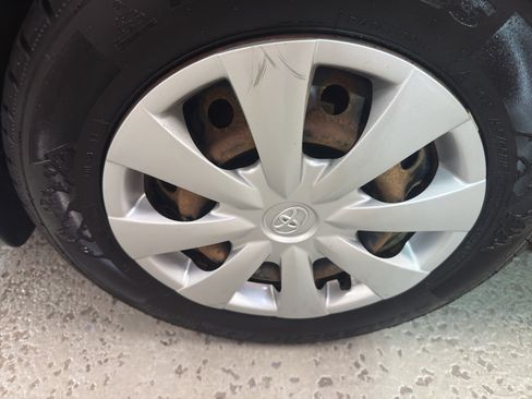 Used 2011 Toyota Corolla FWD image 32