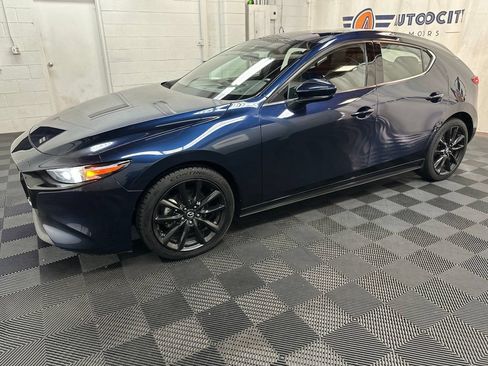 Used 2019 MAZDA MAZDA3 AWD Hatchback w/ Premium Pkg image 5