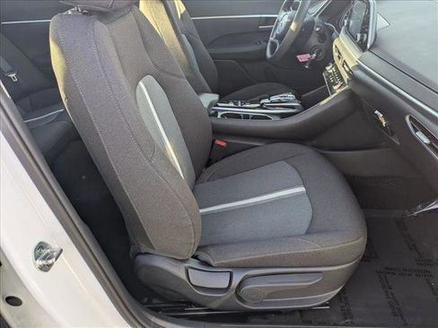 Used 2021 Hyundai Sonata SE w/ Cargo Package image 19