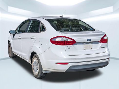 Used 2015 Ford Fiesta S FWD image 3