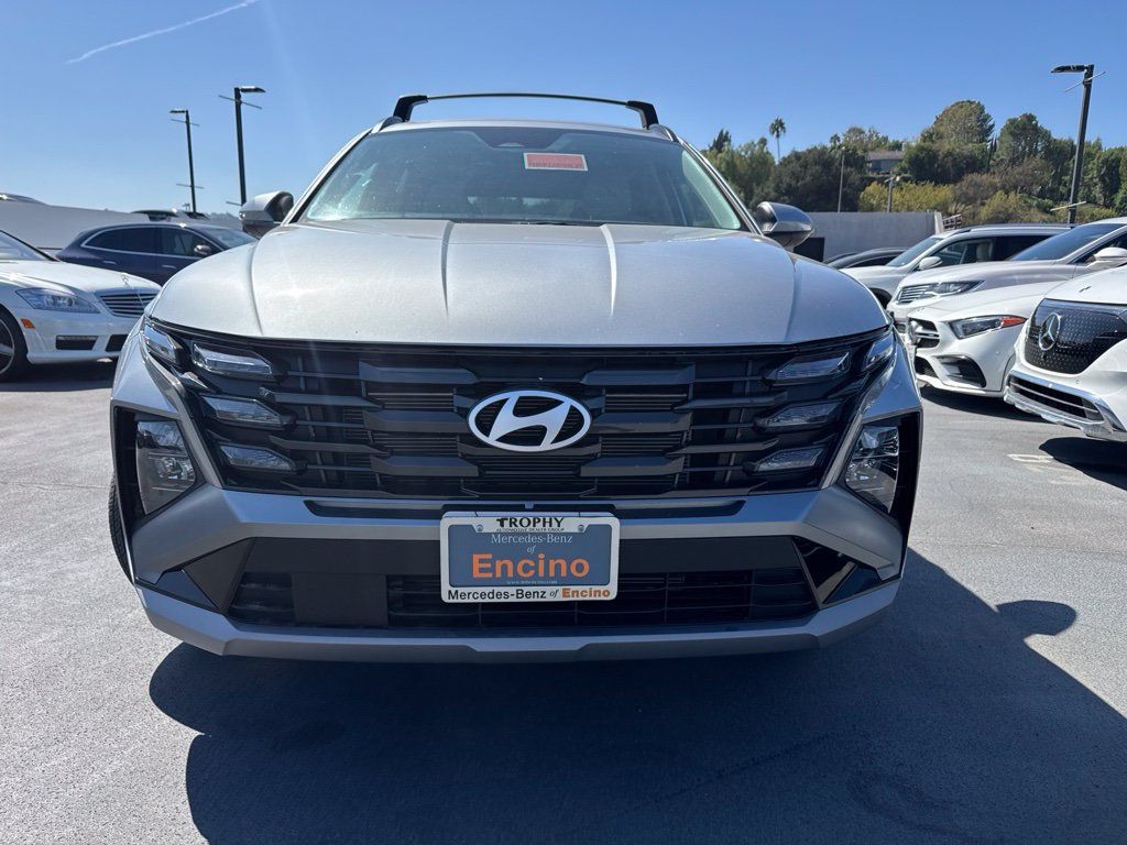 Used 2025 Hyundai Tucson SEL FWD image 2