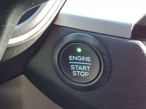 Used 2020 Ford Escape SEL image 29