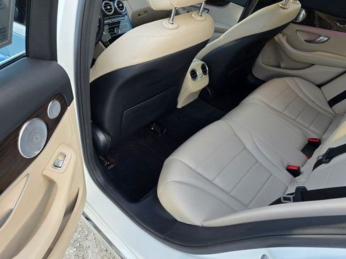 Used 2021 Mercedes-Benz C 300 Sedan image 27