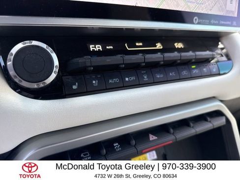 Used 2023 Toyota Sequoia Capstone AWD/4WD image 8