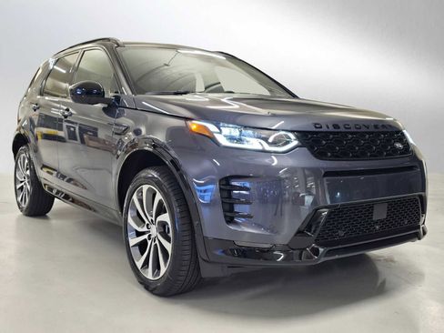 New 2025 Land Rover Discovery Sport Dynamic SE image 7