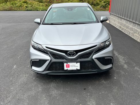 Certified 2023 Toyota Camry SE image 2