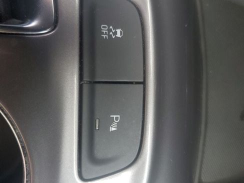 Used 2025 Chevrolet Malibu LT FWD image 32