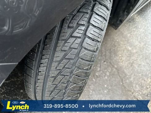 Used 2018 Honda Fit EX image 25