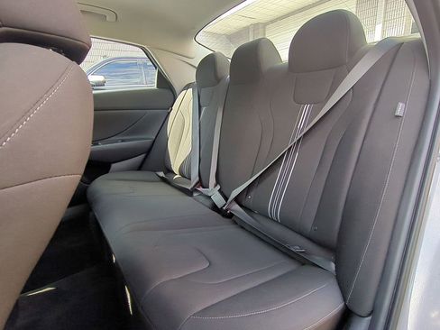 Used 2024 Hyundai Elantra SEL image 28