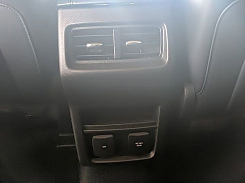 Used 2020 Ford Edge SEL w/ Convenience Package image 19