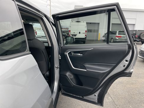 Used 2023 Toyota RAV4 XLE image 15