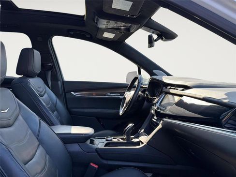 Used 2023 Cadillac XT6 Premium Luxury w/ Platinum Package image 15