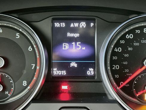 Used 2021 Volkswagen Atlas SE w/ Panoramic Sunroof Package FWD image 19