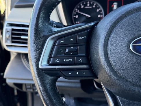 Used 2023 Subaru Outback Limited image 25