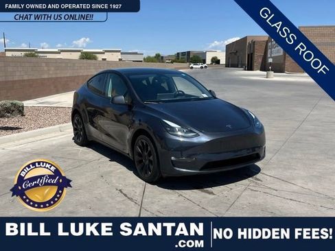 Used 2024 Tesla Model Y Long Range AWD/4WD image 1