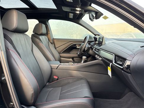 Certified 2025 Acura ADX A-Spec image 25