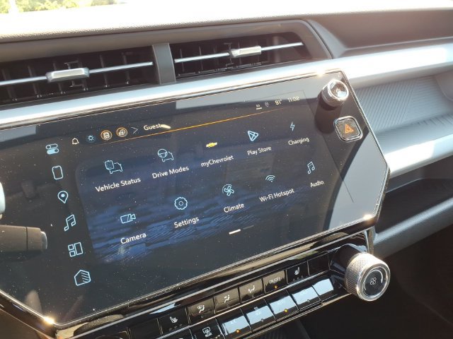 New 2027 Chevrolet Bolt LT w/ Comfort Package FWD image 31