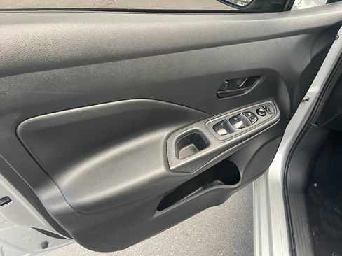 Used 2021 Nissan Versa S image 8