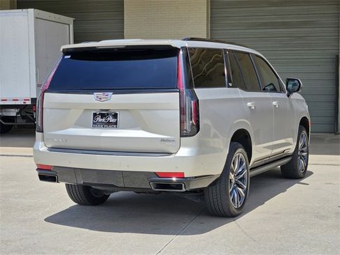Used 2023 Cadillac Escalade Sport Platinum image 7