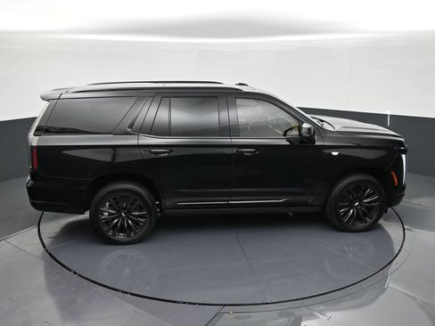 Used 2025 Cadillac Escalade Sport w/ LPO, ONYX Package AWD/4WD image 19