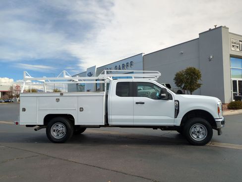 New 2025 Ford F350 XL w/ XL Chrome Package image 2