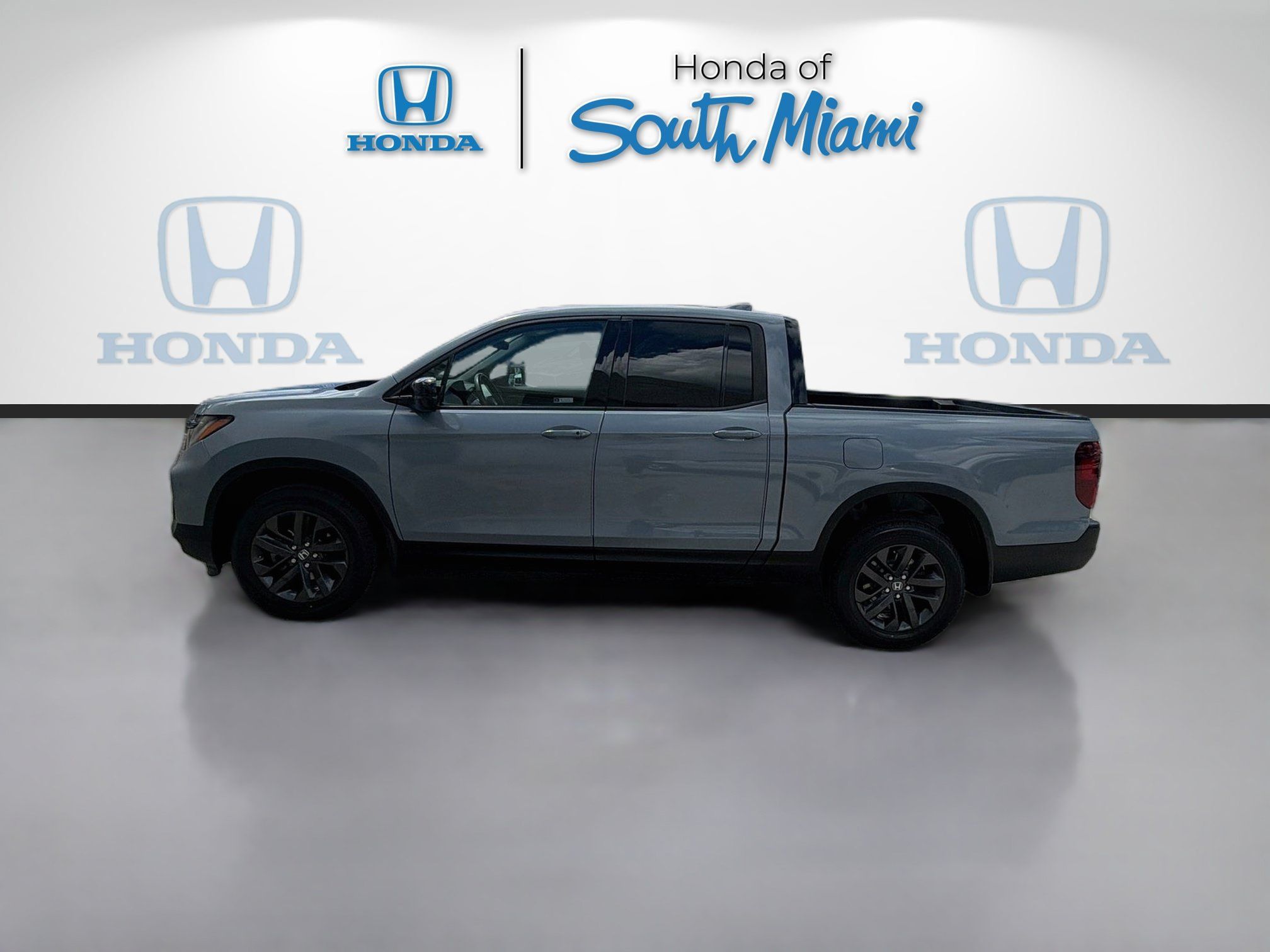 Certified 2024 Honda Ridgeline Sport image 4