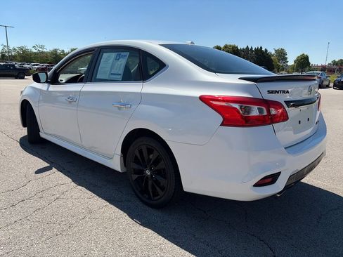 Used 2018 Nissan Sentra SR Turbo w/ SR Midnight Edition Package FWD image 5
