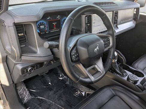 Certified 2025 Ford Bronco Badlands AWD/4WD image 10