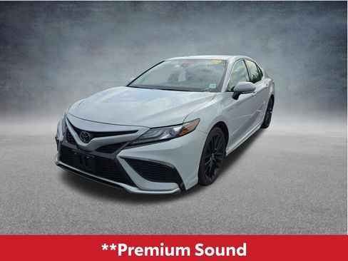 Used 2023 Toyota Camry XSE FWD image 15