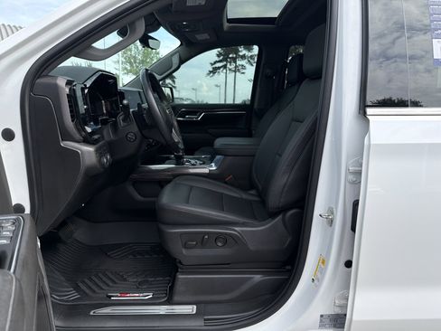 Used 2023 Chevrolet Silverado 1500 LTZ w/ LTZ Premium Package AWD/4WD image 14
