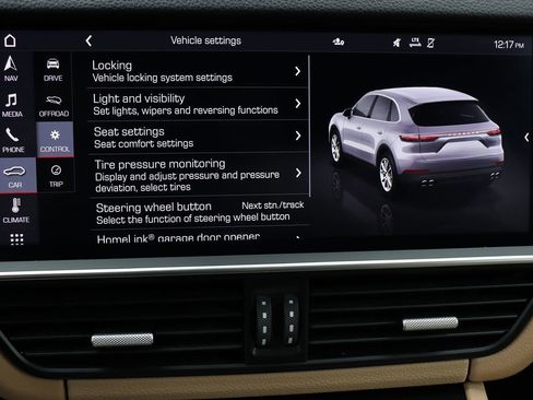 Used 2020 Porsche Cayenne image 25