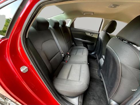 Used 2021 Kia Forte LXS FWD image 23