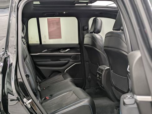 Used 2023 Jeep Grand Cherokee Trailhawk image 27