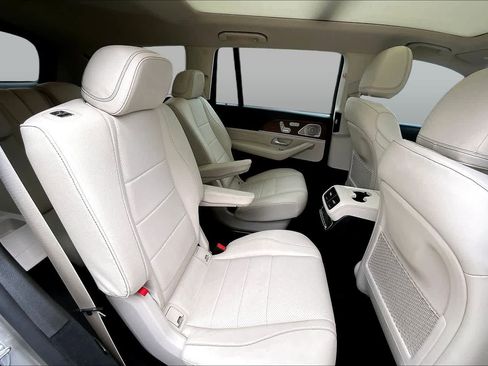 Used 2022 Mercedes-Benz GLS 450 4MATIC image 20